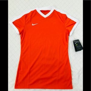 Women’s Nike jersey size Small it’s a Nike Orange